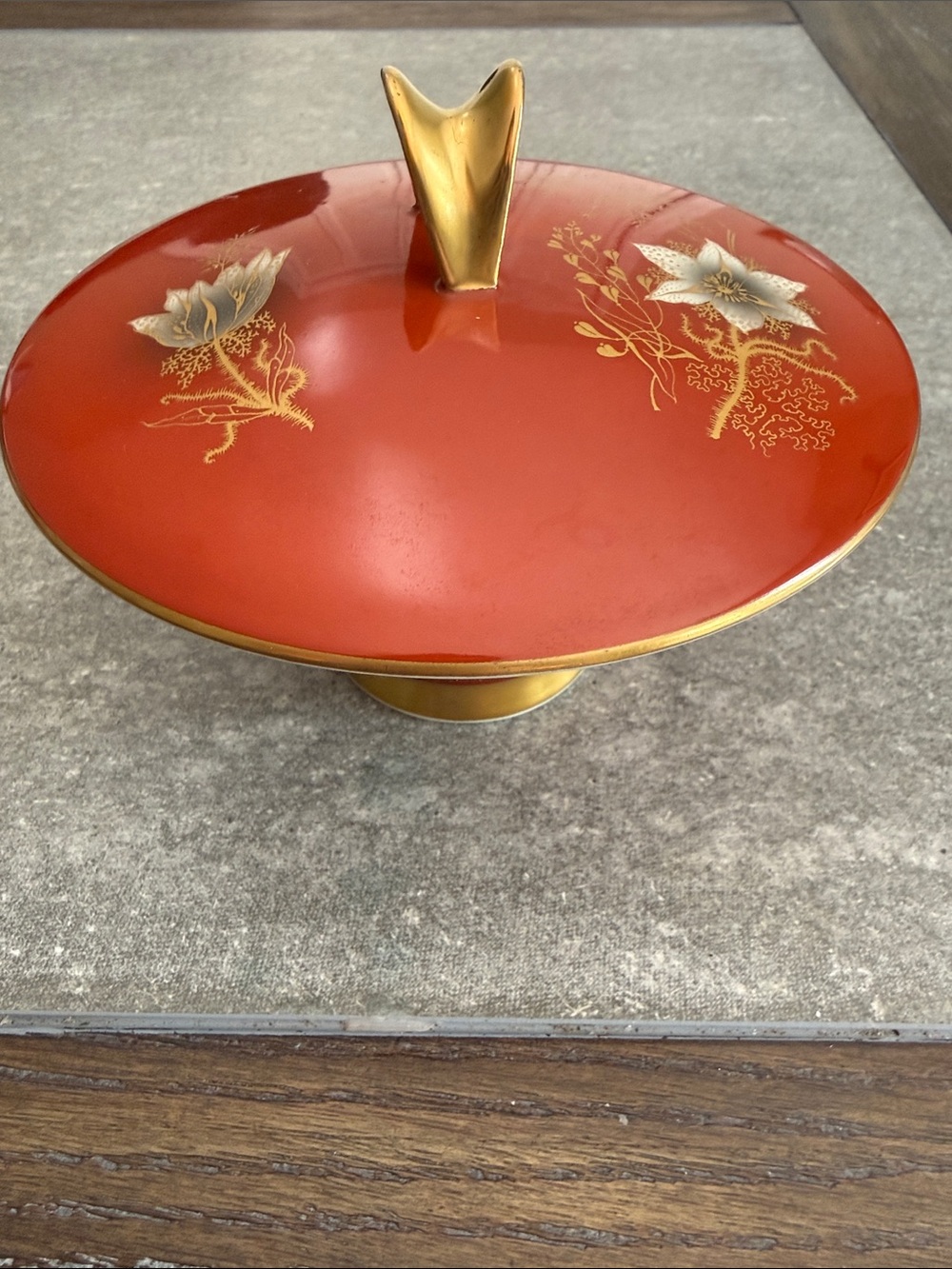 VTG Bavaria Jaeger and Co Germany Red Gold Flower bowl with lid